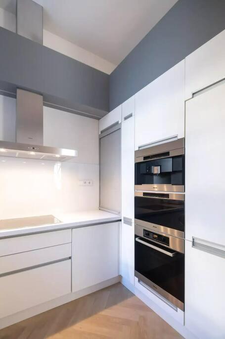 Luxury Apartment On Old Town Square Praha Bagian luar foto